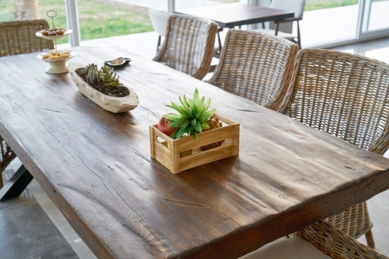 Mesa de madeira: linda, funcional e indispensável